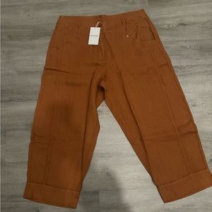 Cropped Linen Trouser